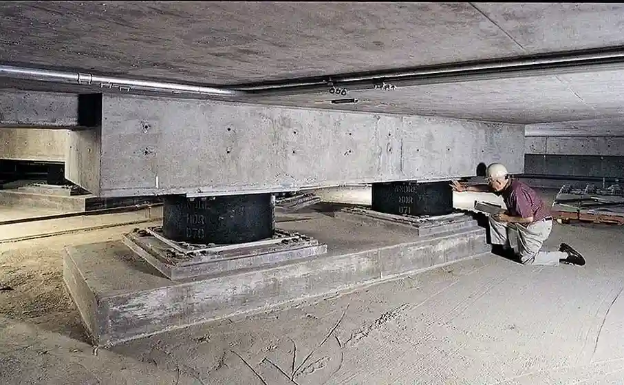 Projeto de Isolamento Sísmico de Base em Osasco