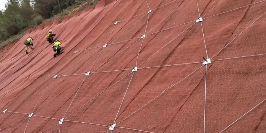 Análise de Estabilidade de Taludes em Osasco