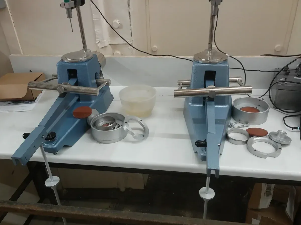 Ensaios de Limites de Atterberg em Osasco: Plasticidade e Liquidez do Solo
